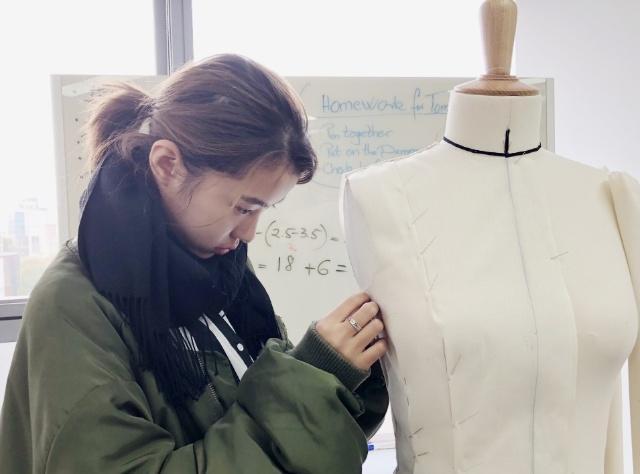 巨嬰|《變形計》里土豪巨嬰,16歲還需媽媽喂飯,如今現狀讓人欣慰