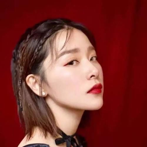 木棕|今年冬季流行染“奶茶色”,看似低调却很有质感,不换发型也时髦