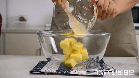 皇家巧克力蛋糕做的对,脆嫩满足又美味