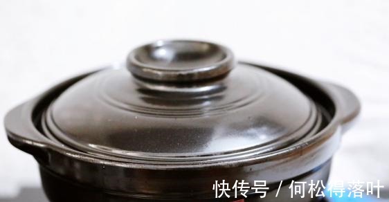 这么做土豆太香了,妥妥的待客硬菜,营养全面十足!