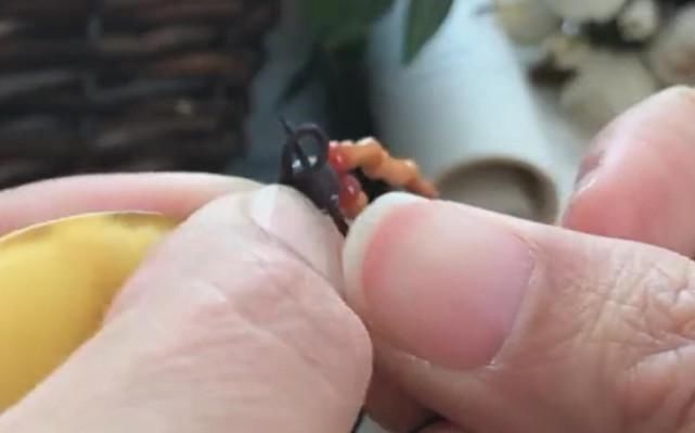 吊坠孔小只穿一根绳怎么打结？教程图解，简单易学