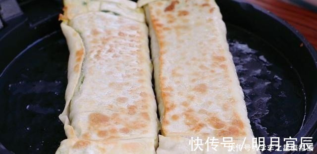 韭菜鸡蛋饼|教你在家做早餐,学会不用买着吃,比卖的还好吃,出锅就吃光,香!