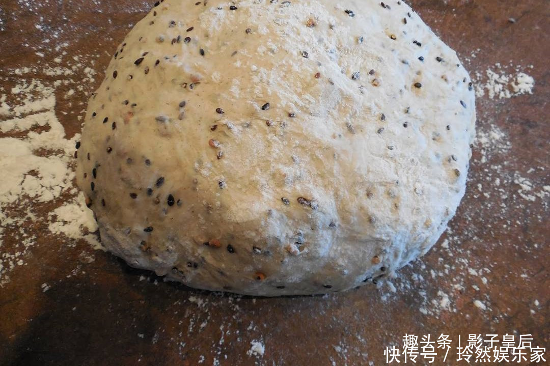 比馒头简单,比包子好吃,我家隔三差五做一次,一出锅就抢光!