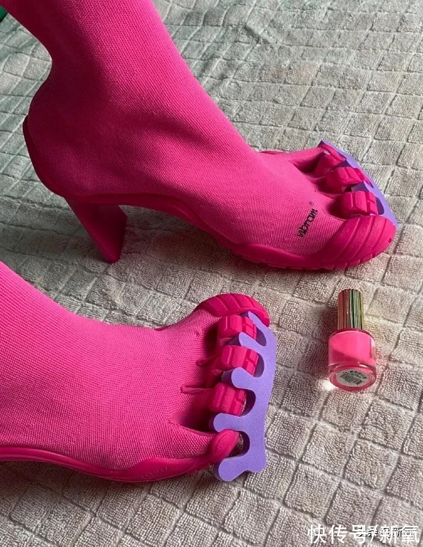 巴黎世家|有钱但真土，说的就是她们