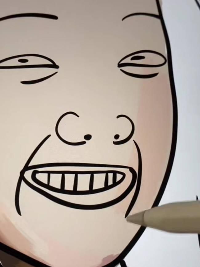 手绘#美术生手绘希林娜依·高,被开始的图片吓到了,最后变魔术吗