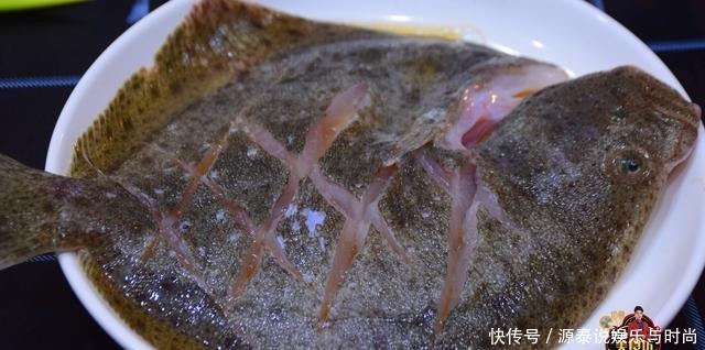 简单|清蒸多宝鱼的做法,简单几步,鱼肉鲜美没有刺,特别适合孩子