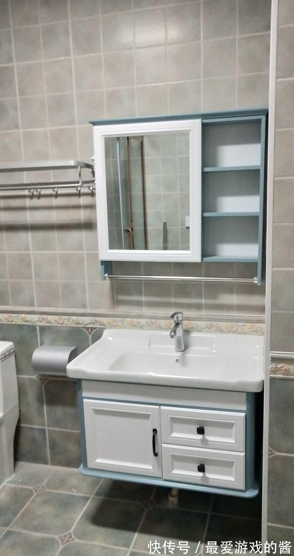 榻榻米|新房硬装完工,全屋定制柜子超实用,装修费花了15万还不包人工