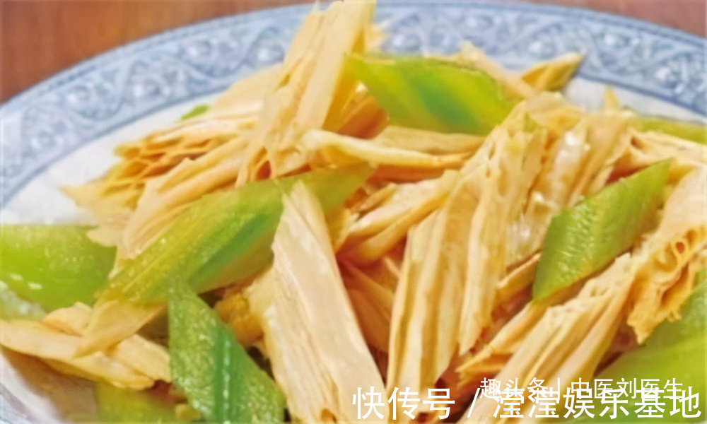 胡萝卜素|女性要排毒,离不开3种食物,排毒养颜,润泽皮肤,增强体质