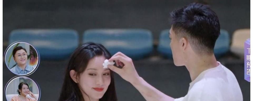 女戀4首次約會(huì)問(wèn)題多，周揚(yáng)青戀愛(ài)像哄孩子，孟子義看不上男嘉賓