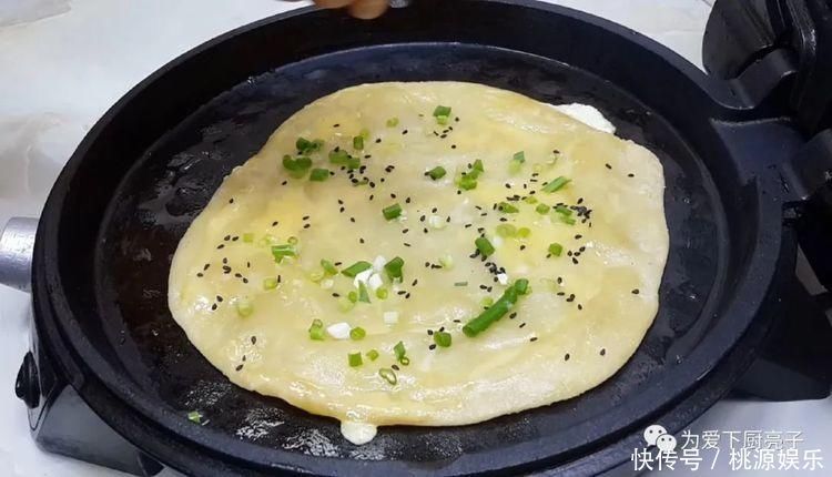 烙饼这么做太香了，开水一烫，张张柔软又劲道，学会天天不起早