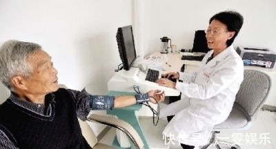 豆芽|33岁女子肝癌离世,生前从不喝酒,偏爱吃一种“毒物”