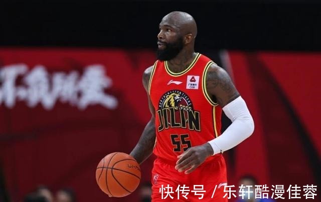 三分|绝平三分良机,被猪队友挤出界外,深圳少了沈梓捷真不行!