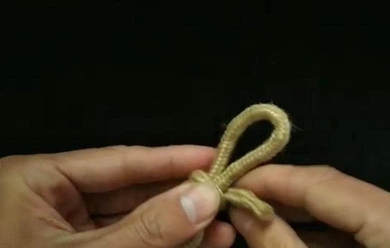 鞋带末端螺旋结怎么打?快试试这种时尚系法吧!简单又好看