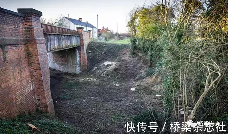 工程|海外桥讯:打破谬误!英美团队破解桥梁横向振动谜团
