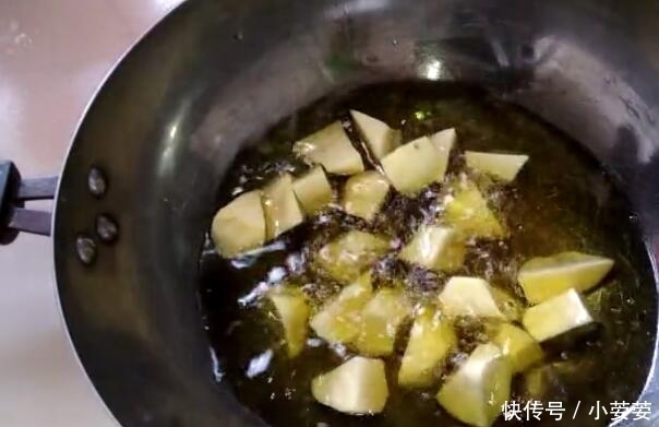 好吃|一道非常好吃又下饭的素菜,鲜香美味多汁,家常菜必备之一