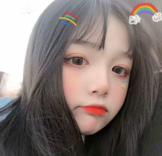 皮下组织|脸上有这3个优点的女生,天生的“素颜脸”,中1个都是“神仙颜值”