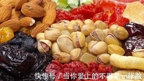 灵活度|老人记忆力变差?补充营养是关键,5个饮食建议,延缓大脑衰老