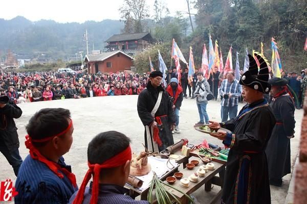  国茶|（组图）神秘湘西过大年：保靖国茶万人闹苗年