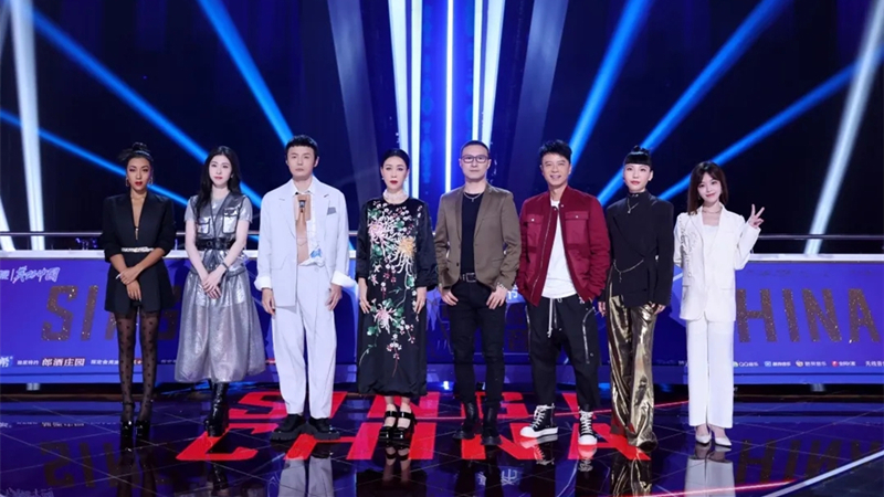 《中國好聲音》第十季首播，8位導師擁擠不堪，選手質量大打折扣