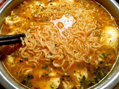 食物|医生从来不吃的4种食物,有很多人还抢买,现在清楚还不晚