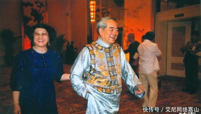 张桂芬|范曾不敬恩师、诬陷朋友,为何独独对张桂芬一往情深?