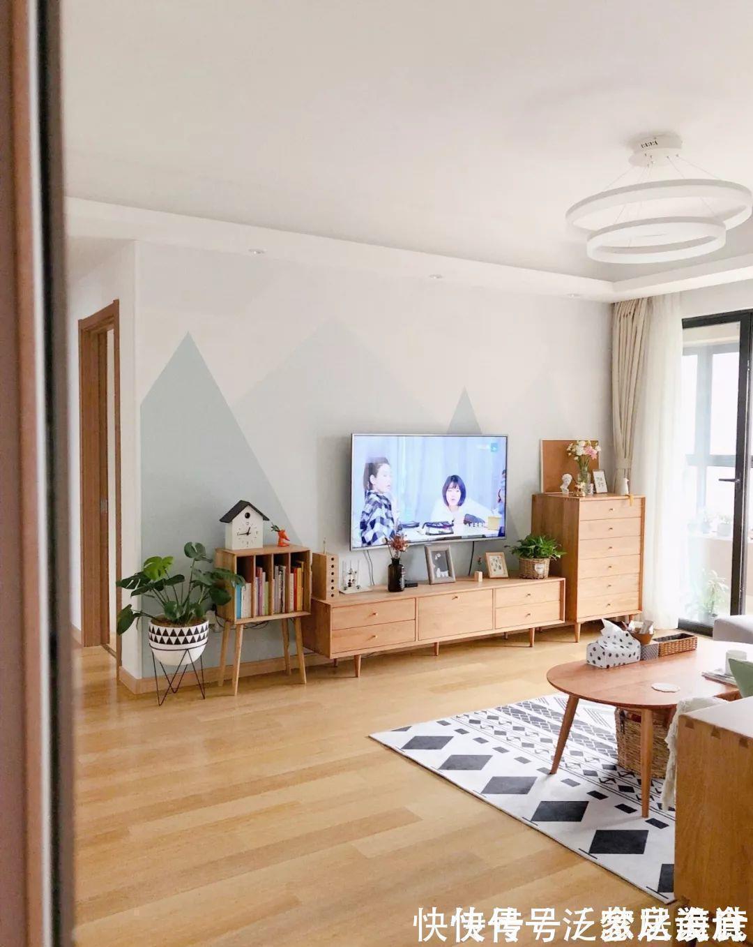 实木|都2021年了,你家还在用瓷砖踢脚线?答应我,请把它换了吧!