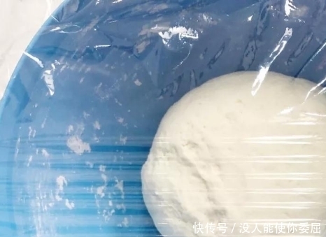 只加|冬天发面,只加酵母就错了!多加2样发酵快,又大又白,香甜可口