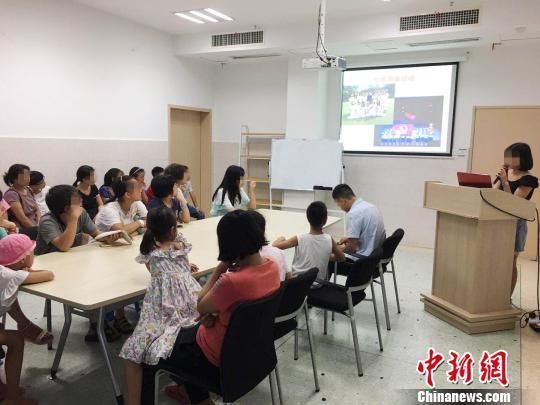 心理|中国青少年抑郁检出率超2成 学生健康体检要筛查!