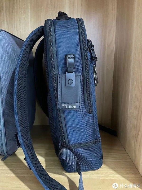 d走下“神坛”的TUMI，Davis双肩包虽然耐用但细节拉跨
