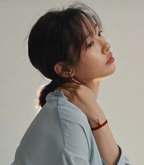 秃头|女人扎马尾时少犯这3个“错误”!不仅显脸大,还极易发际线后移