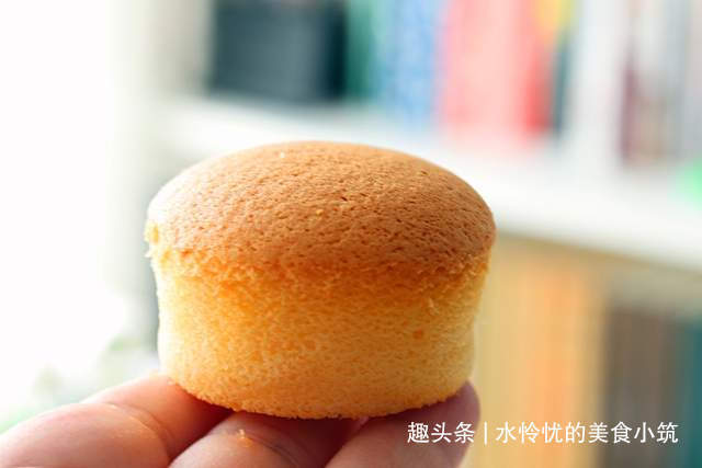 不开裂不回缩的酸奶纸杯小蛋糕，详细做法，保证你可以一次成功