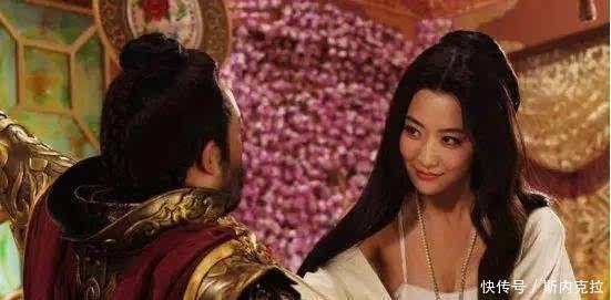 身边|皇帝看上太后身边两尼姑, 召其侍寝遭拒, 结果发现太后惊天秘密!