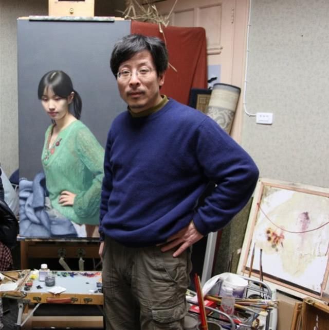 汤匙!冷军画了一根破汤匙,卖了41万,放大十倍后,专家:这根本不是画