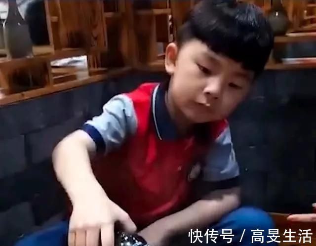 小宝宝|幼儿园过出养老院的气质,这些孩子深得老人的精髓,网友:笑死了