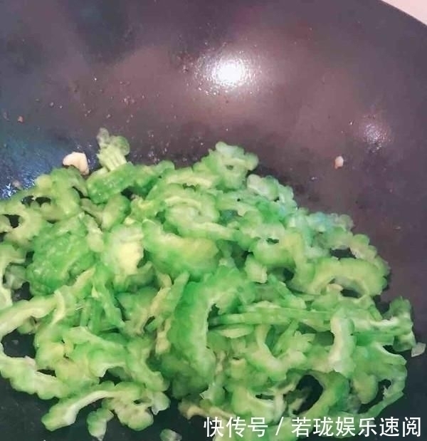 肚腩|真正的“刮油王”是它,隔天吃一些,清早排出隔夜黑臭便,无肚腩