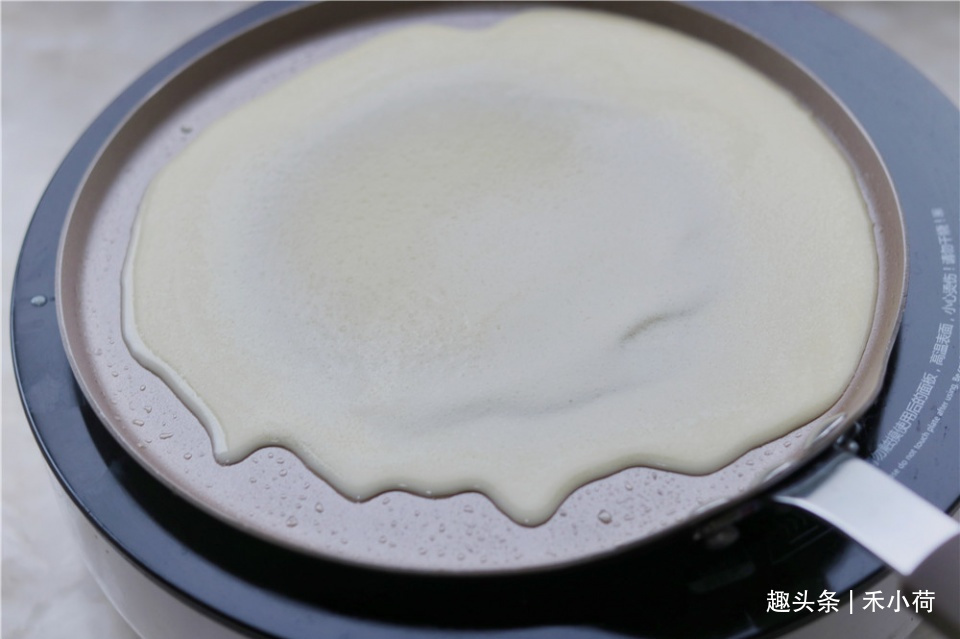 婆婆买一箱芒果吃不完,做成蛋糕香甜细腻,女儿一口气吃3块