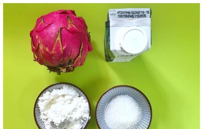 冷饮|一个火龙果，一盒牛奶，教你新吃法，入口即化，比冰淇淋好吃