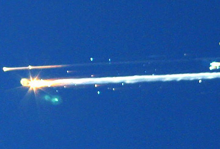 长征五号把天和号送上天后，至今仍在天上飞，而且还不停地翻筋斗