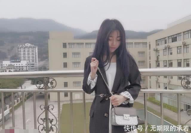 晒出|女大学生晒出照片：像我这么漂亮的女生，以后不知道便宜了谁