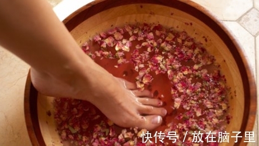 开开心心|花椒加个“它”,可能变为“天然补品”,女人不妨泡水试一试