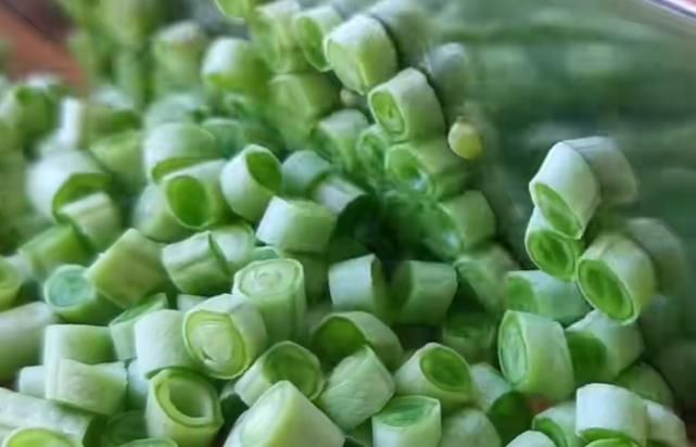 分享一款Q弹筋道的肉末素菜丸子，鲜香好吃又营养，美味的家常菜