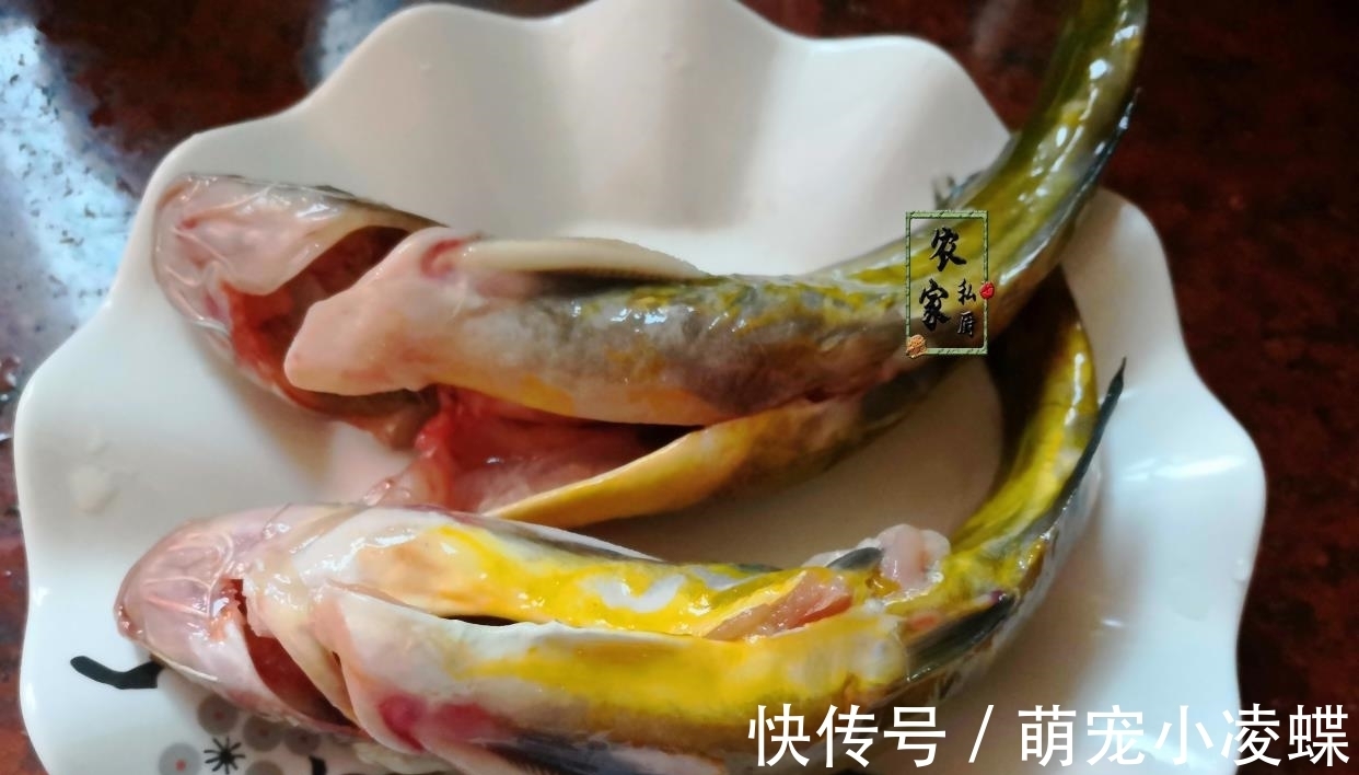 黄骨鱼|家里有孩子的这菜要多吃,富含卵磷脂营养好,砂锅一焖就上桌真香