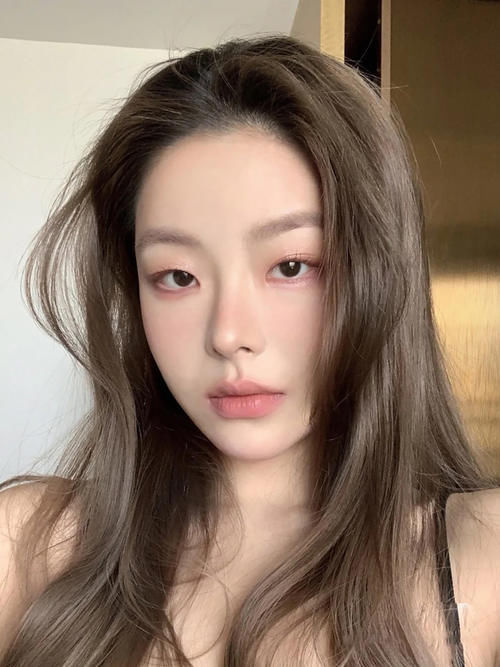 2021最受欢迎的4款发色，黄皮女人一定要染！