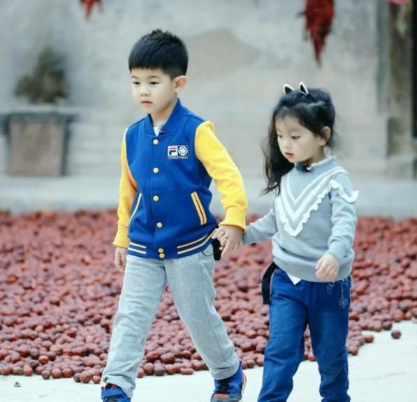 阿拉蕾才是“整容式”长大,原以为会长残,没想到却美到认不出