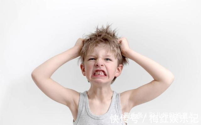 父母|父母不懂得处理孩子的情绪,只会造成孩子内向自闭,别再坑娃了