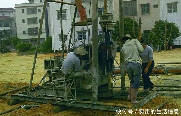 建房子|晒晒我家和屋后邻居家的别墅,一栋小复式,另一栋是数百万的庄园!