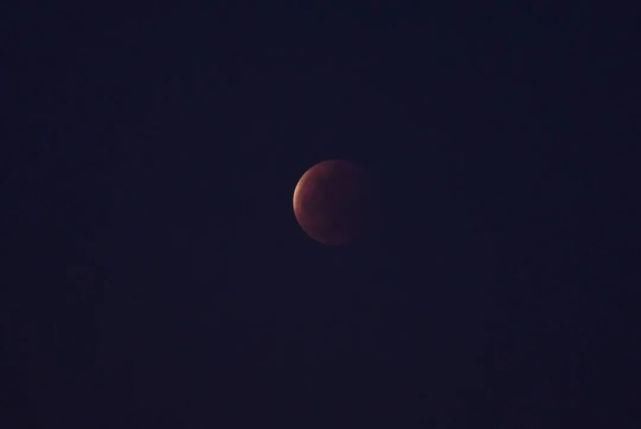 红月亮 罕见！刚刚，超级“红月亮”来啦！晋江的景象是……