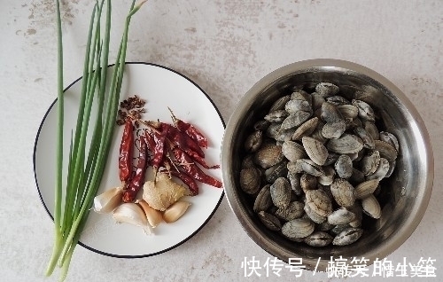 4g|炒花甲别再焯水了，只需1步，肉质鲜嫩无泥沙，香辣开胃超好吃