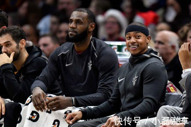 阿里纳斯|有哪些NBA球星是从“饮水机管理员”变成球队老大甚至联盟超巨的？
