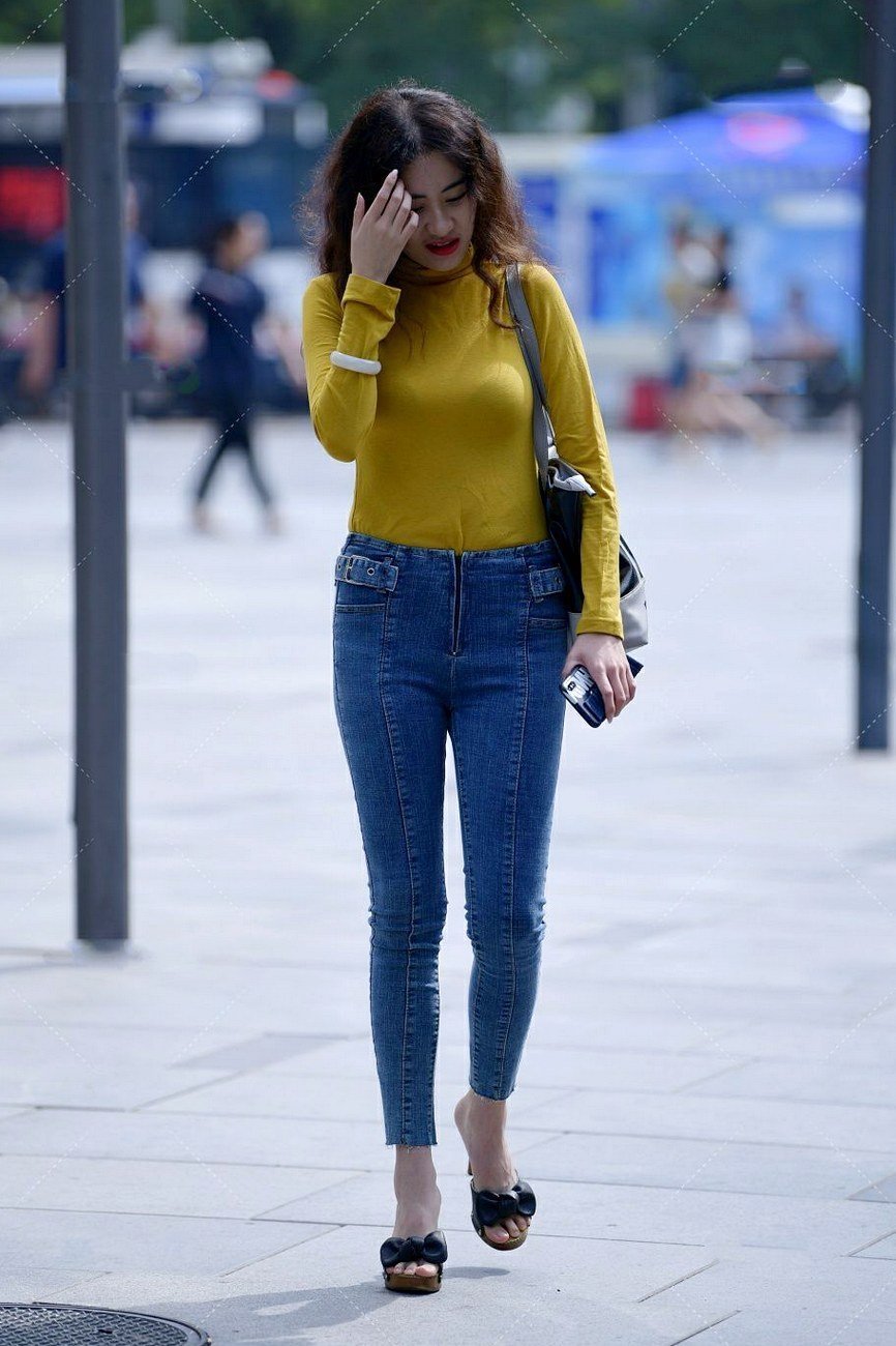 减龄|简约减龄的牛仔裤,造型大方得体,又美又气质!